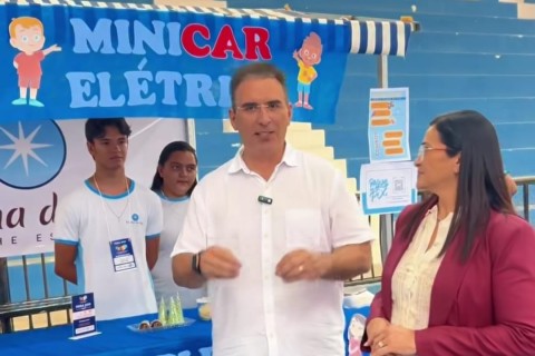 Prefeitura de Quixadá realiza Feira Jovem de Empreendedorismo com a presença do prefeito Ricardo Silveira