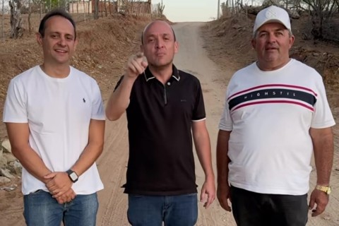 PREFEITO ALAN MACÊDO ANUNCIA DUAS ORDENS DE SERVIÇO NA TERRA DO LEITE E MILHO